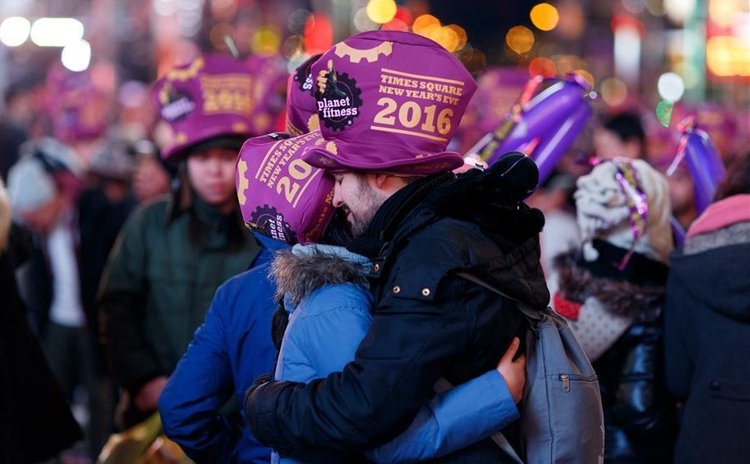 Revelers embrace 2016 in New York's Times Square amid tight security