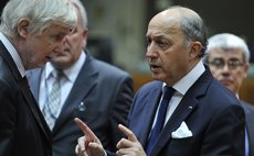 BRUSSELS, March 3, 2014 (xinhua) -- French Foreign minister Laurent Fabius (R) speaks with Finnish Foreign minister Tuomioja before an EU foreign ministers meeting on the Ukraine crisis 