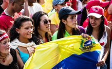 CARACAS, March 13, 2014 (Xinhua) -- Supporters of the government of Venezuelan President Nicolas Maduro gather at the Morelos Square, before the beginning of the Peace Conference .