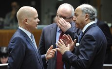 BRUSSELS, March 17, 2014 (Xinhua) -- British Foreign Secretary of State for Foreign an Commonwealth Affairs, William Hague (L), and other EU foreign minister talk before a EU foreign ministers meeting