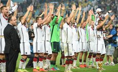 RIO DE JANEIRO, July 13, 2014 (Xinhua) -- Germany's players celebrate the victory after the final match between Germany and Argentina of 2014 FIFA World Cup 