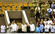 HAVANA, Dec. 20, 2014 (Xinhua) -- The Cuban Five, Fernando Gonzalez (1st L), Rene Gonzalez (3rd L), Ramon Labanino (5th L), Antonio Guerrero (7th L) and Gerardo Hernandez (9th L) 