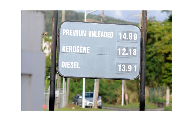 Display of new prices of petroleum products, at Canefield