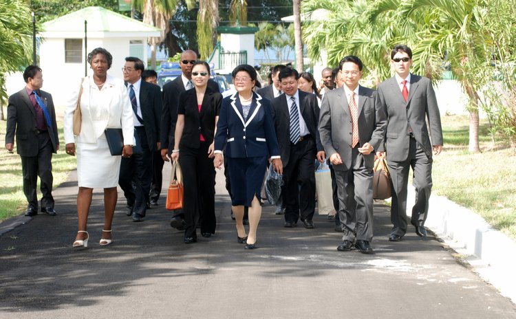 Chinese trade delegation visit the State House, Dominica, in 2007