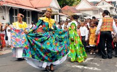 Showing off her colourful Wob Dwiyet