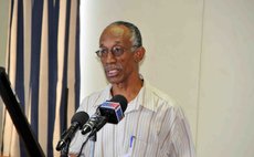 Technical officer of the Division of Agriculture speaks at the conference
