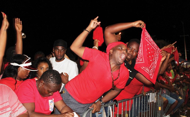 Campaigning like dey crazy- supporters of the DLP on the campaign train