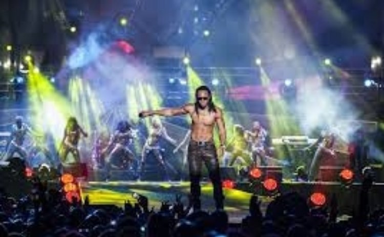 Flavour performs