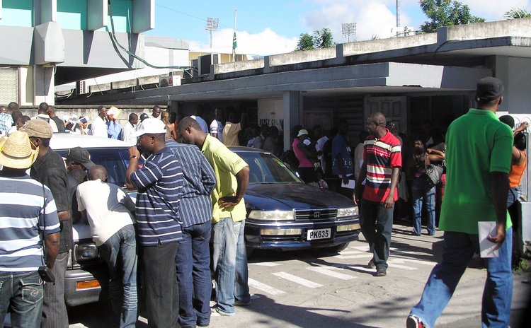Haitians at Police Headquarters applying for visas