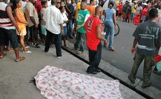 Body lies on pavement in New Town in 2005